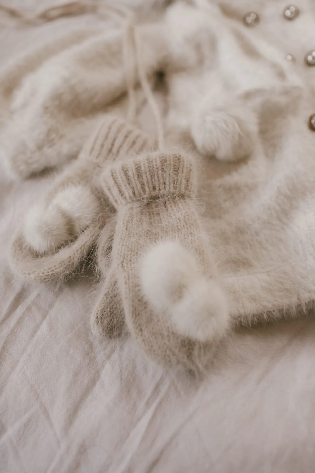 Cashmere Cream Mittens with Poms