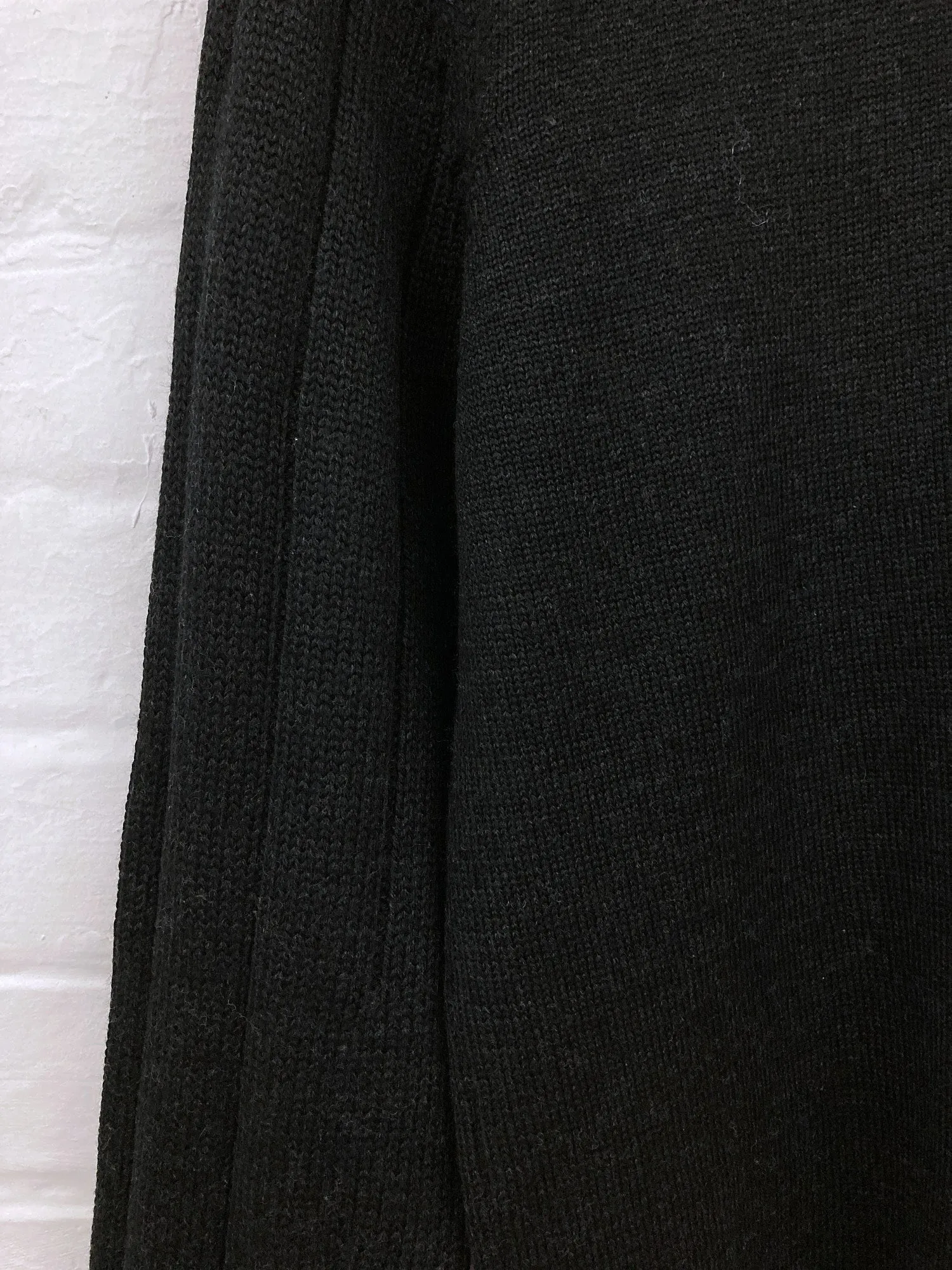 Dirk Schonberger charcoal wool turtleneck sweater with contrast sleeve - M S