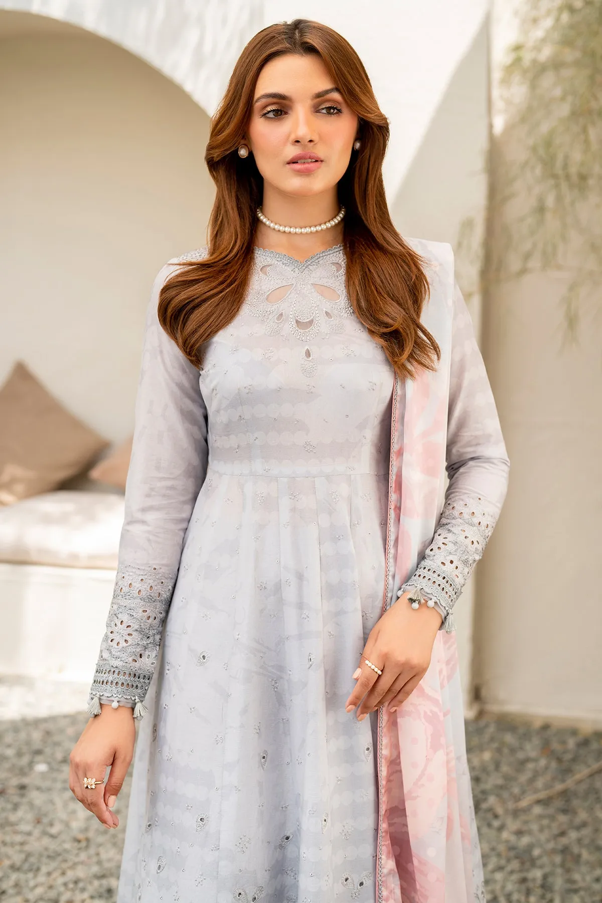 EMBROIDERED LAWN USE-9054