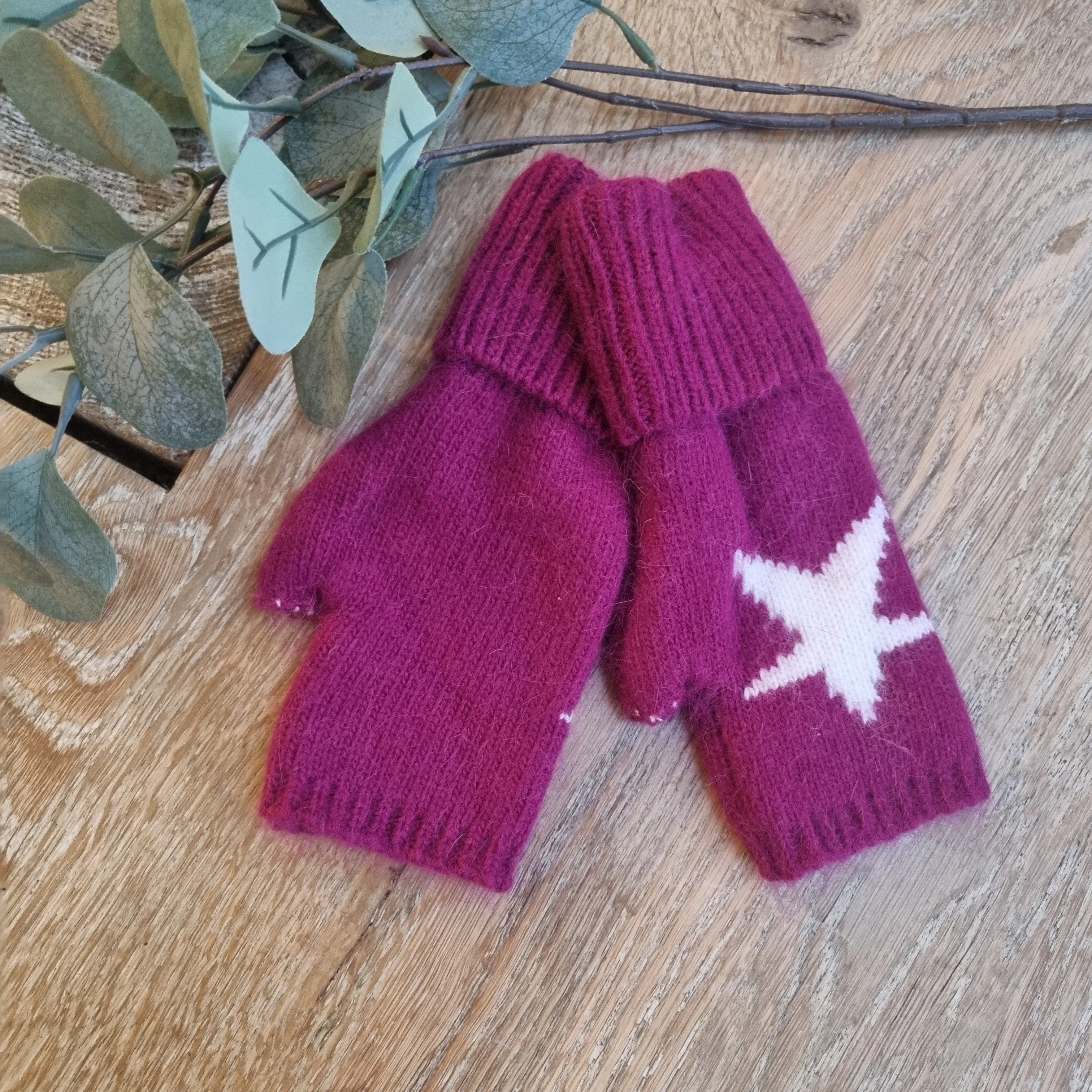 Fingerless Star mitts