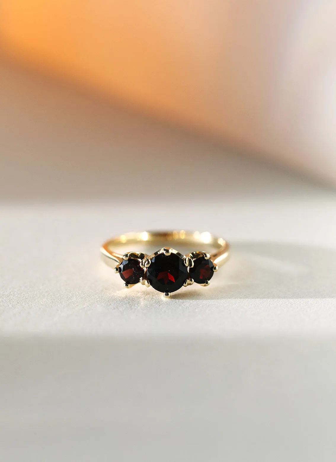 Frida garnet ring 14k gold