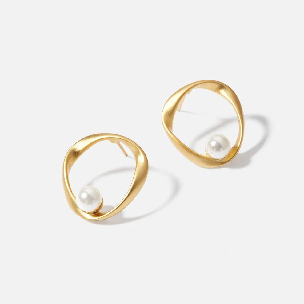 Gold Hoop Pearl Earrings