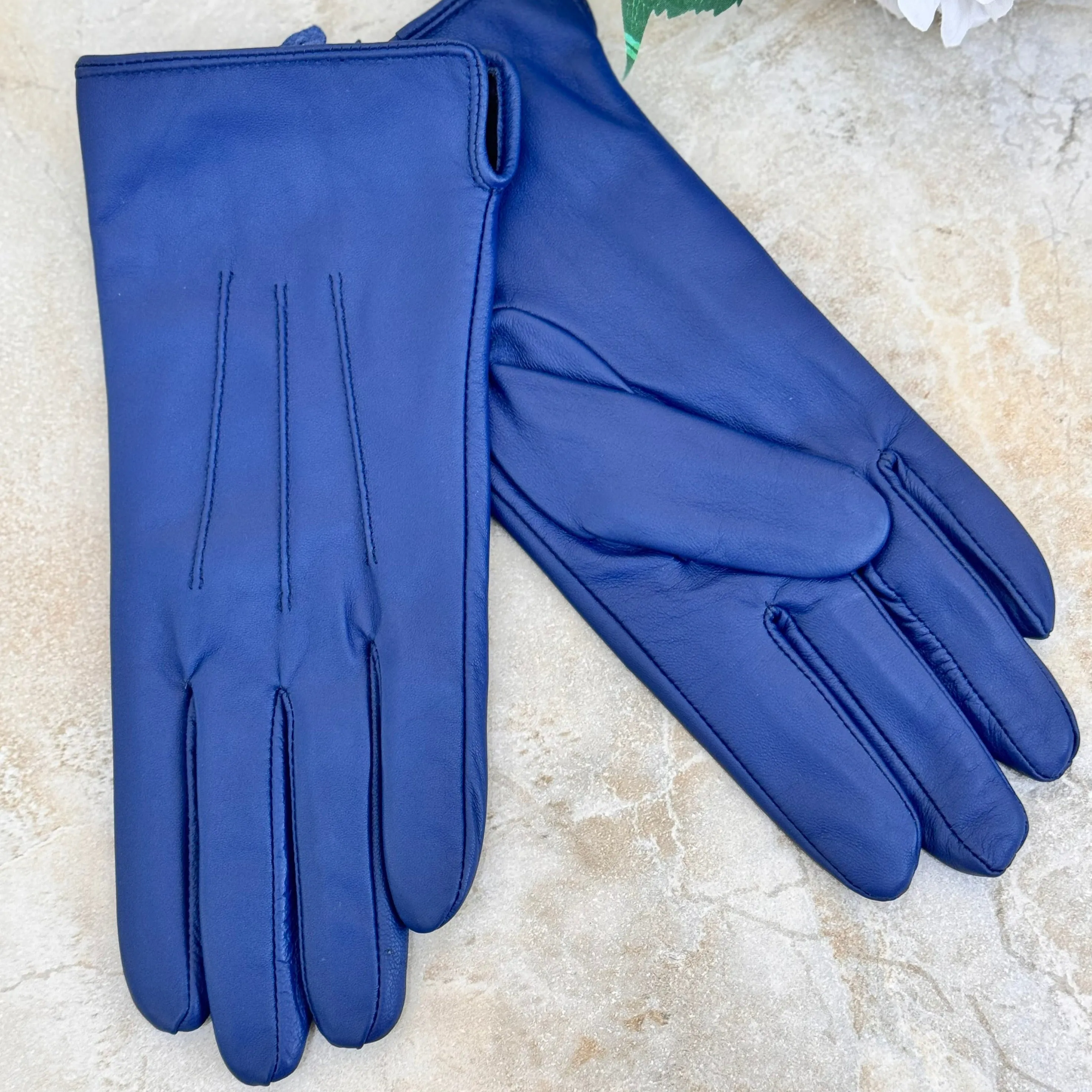 Ladies Leather Gloves