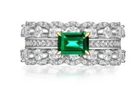 Luxurious Emerald and Round Cut Cubic Zirconia Eternity Band