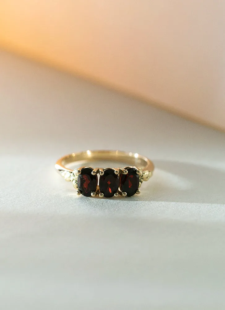 Max garnet ring 14k gold