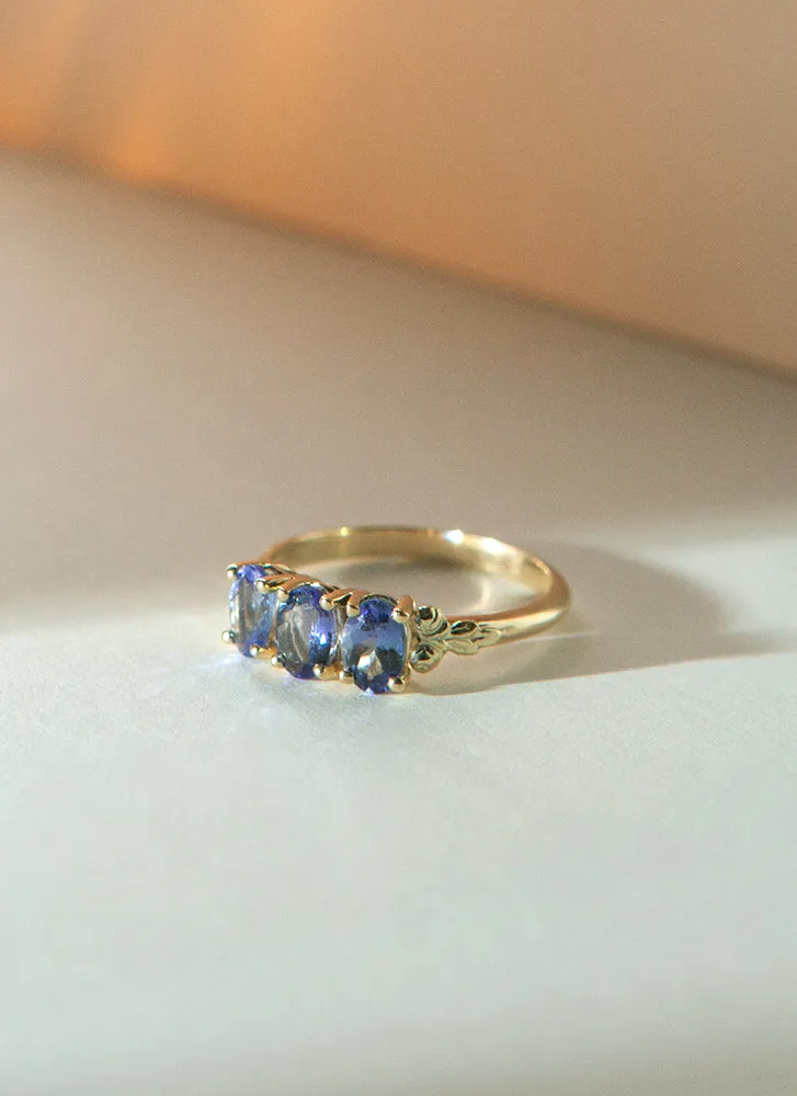 Max tanzanite ring 14k gold