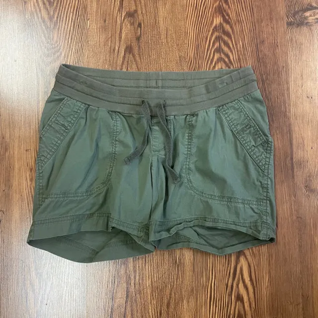 Size M Motherhood Maternity Shorts with Comfort Fit