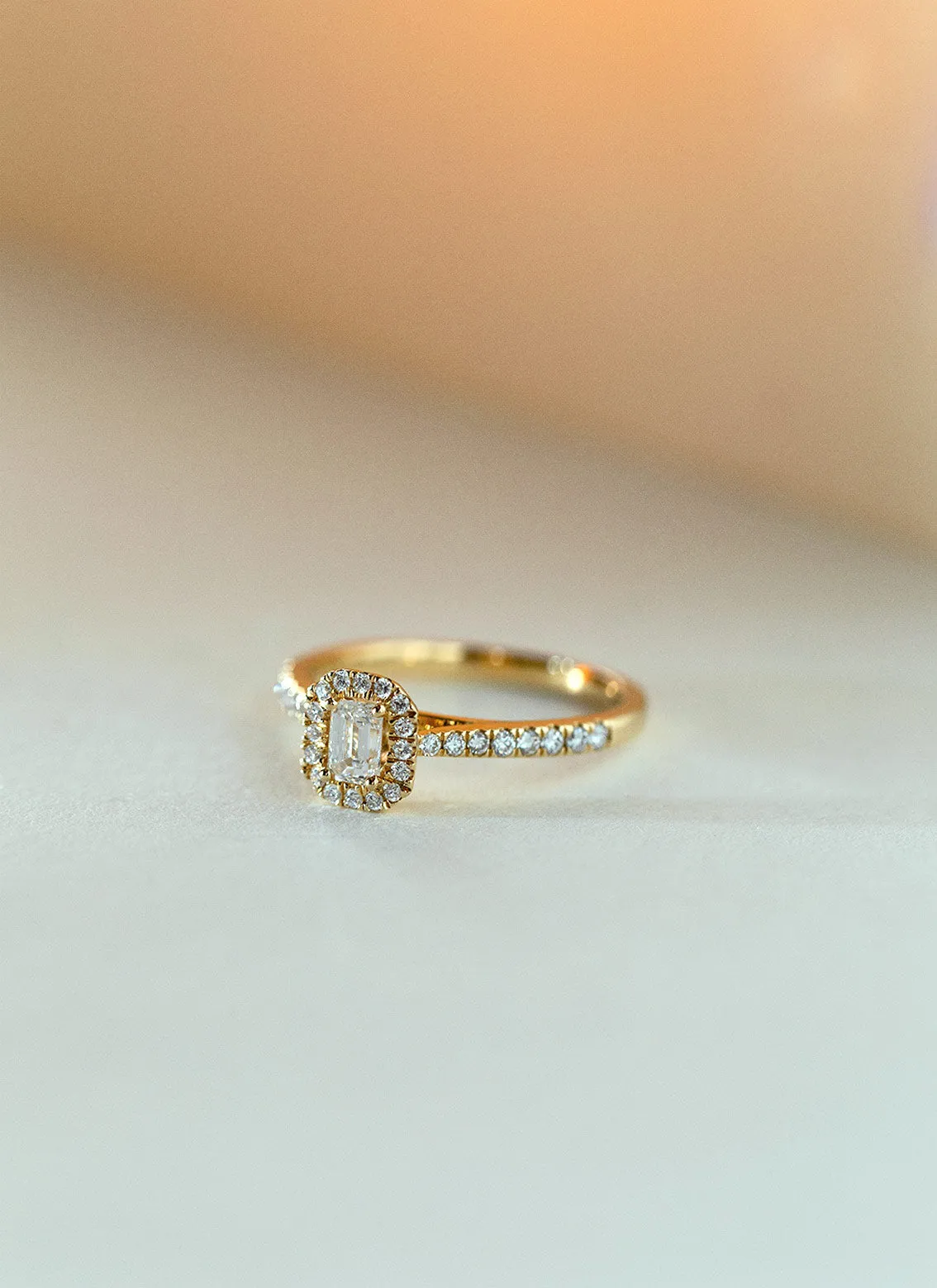 Nya halo diamond ring 14k gold