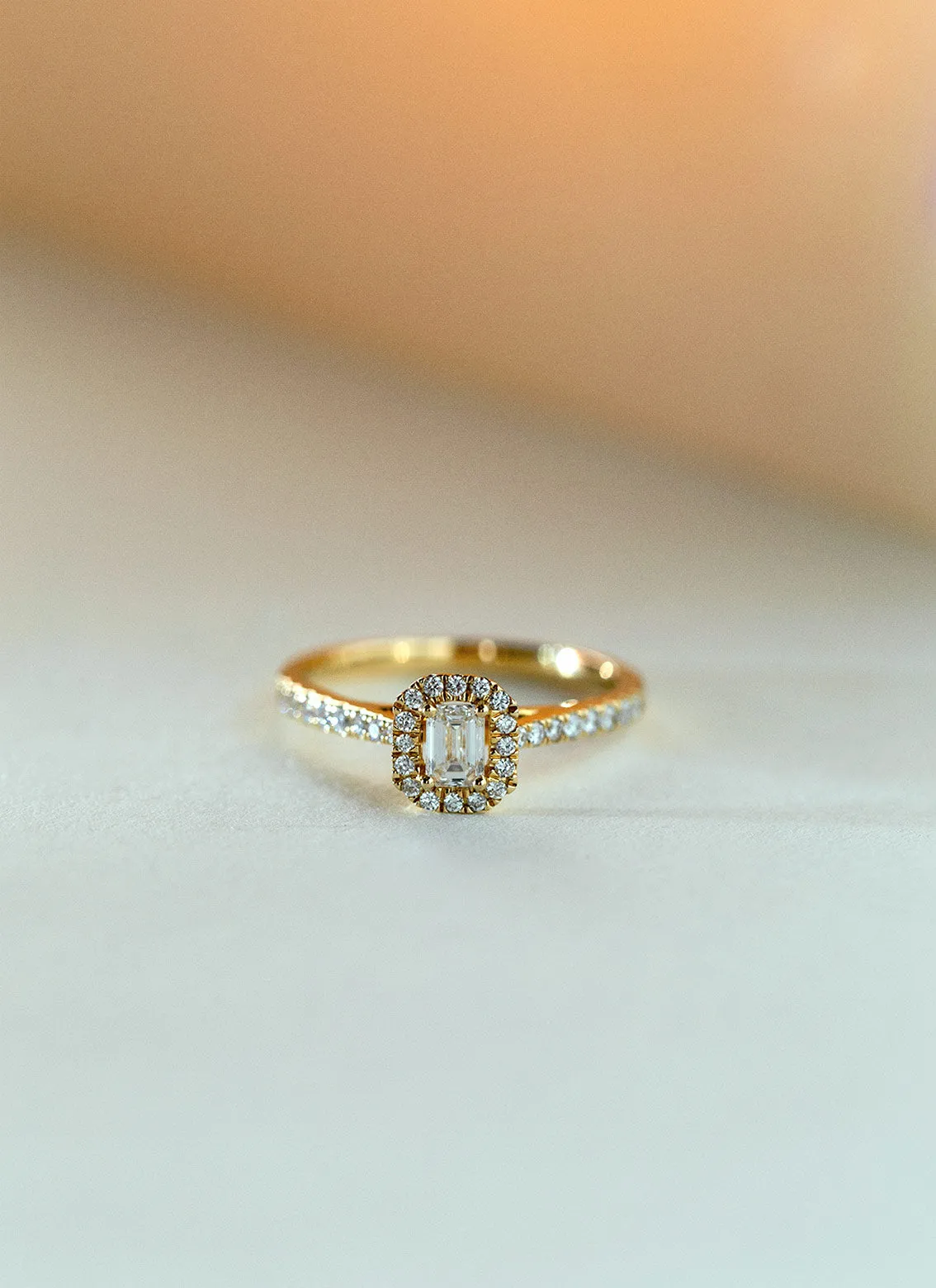 Nya halo diamond ring 14k gold