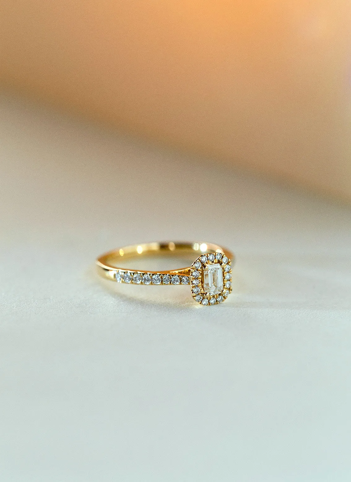 Nya halo diamond ring 14k gold