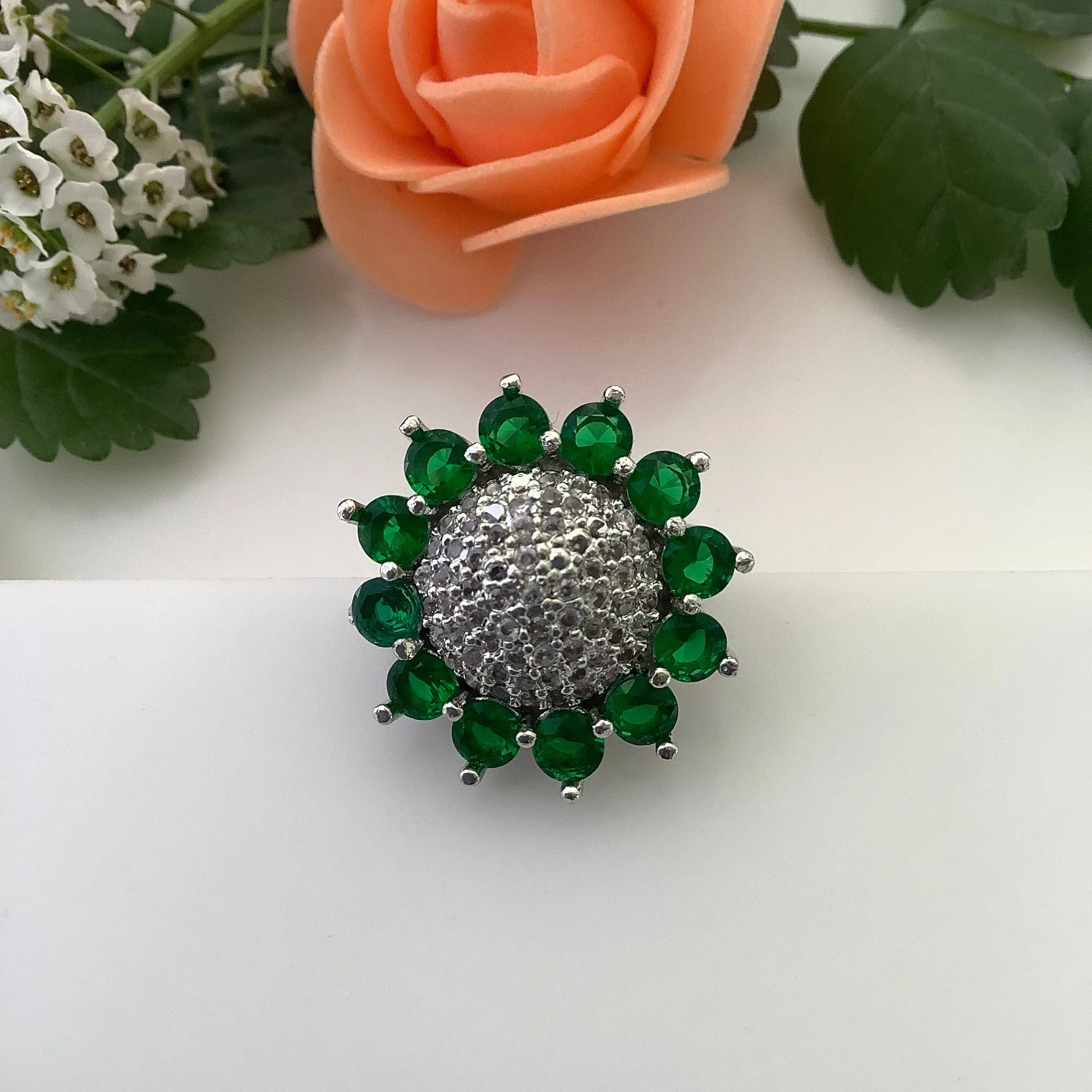 Salvanity Fashion Jewelry - Emerald Sunflower Finger Ring - American Diamonds, adjustable